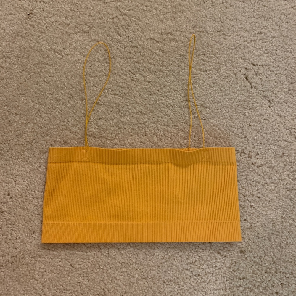 URBAN OUTFITTERS crop bralette with thin straps